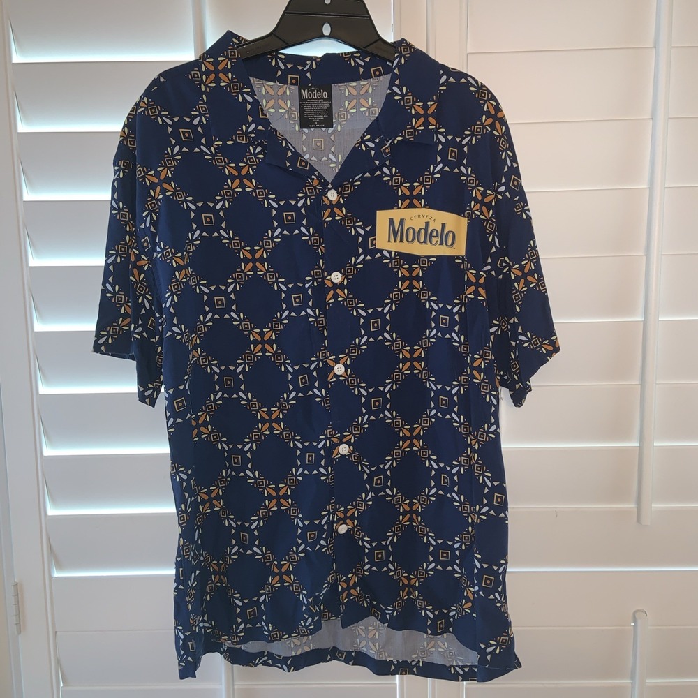 Cerveza‎ Modelo Small Short Sleeve Button Down Hawaiian Rayon Shirt Beer Mens